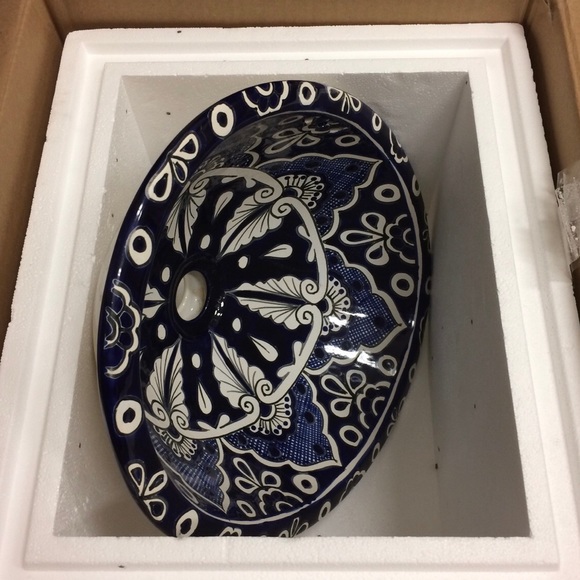 ♥️HOST PICK♥️ Blue & White Hand painted Talavera Ceramic Sinks - Picture 4 of 8